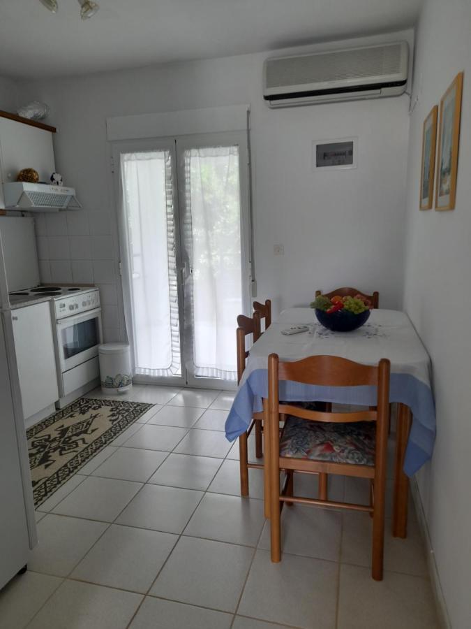 Maisonette Basilissa Nea Poteidaia Bagian luar foto